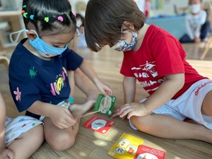 Students with edu cards_2 kids