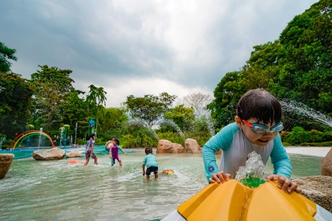 Children playing at the new waterplay launched 25 Feb 2025 at the Jacob Ballas Children's Garden