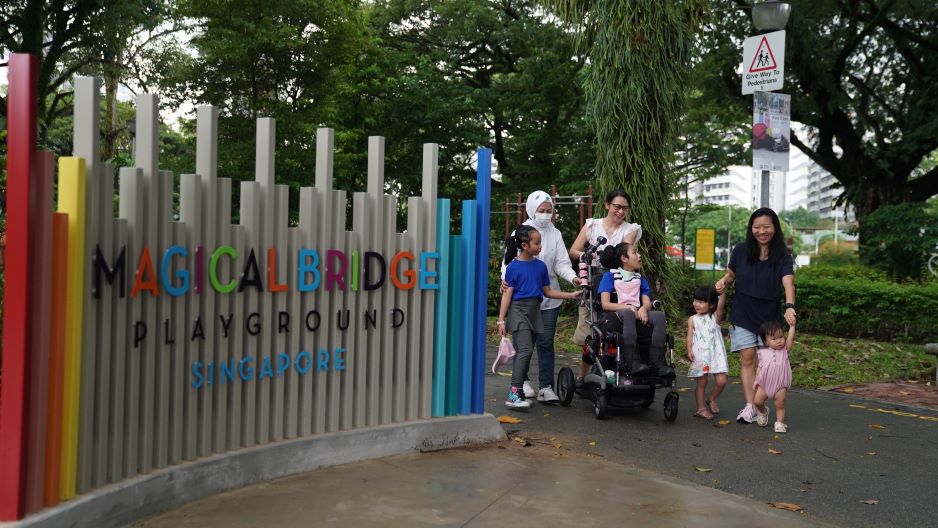 carousel-item-1