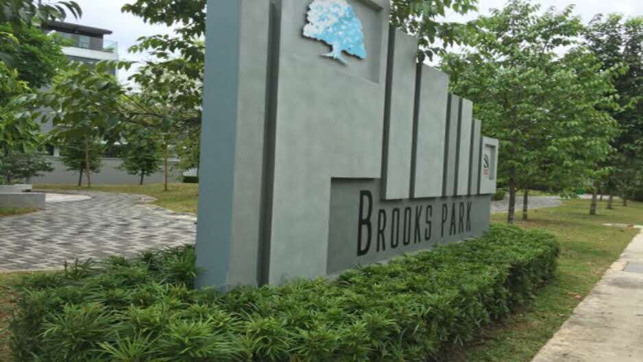 park detail carousel