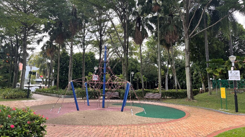 park detail carousel