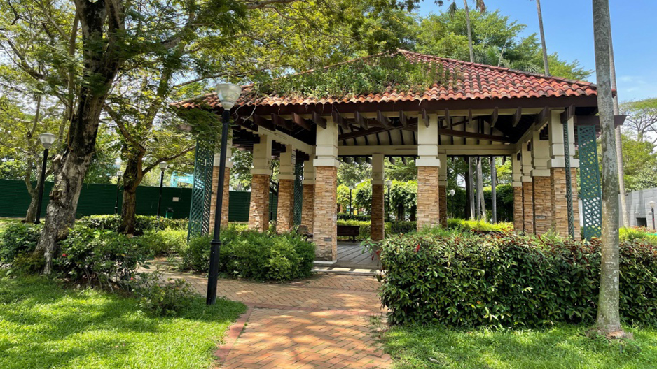 park detail carousel